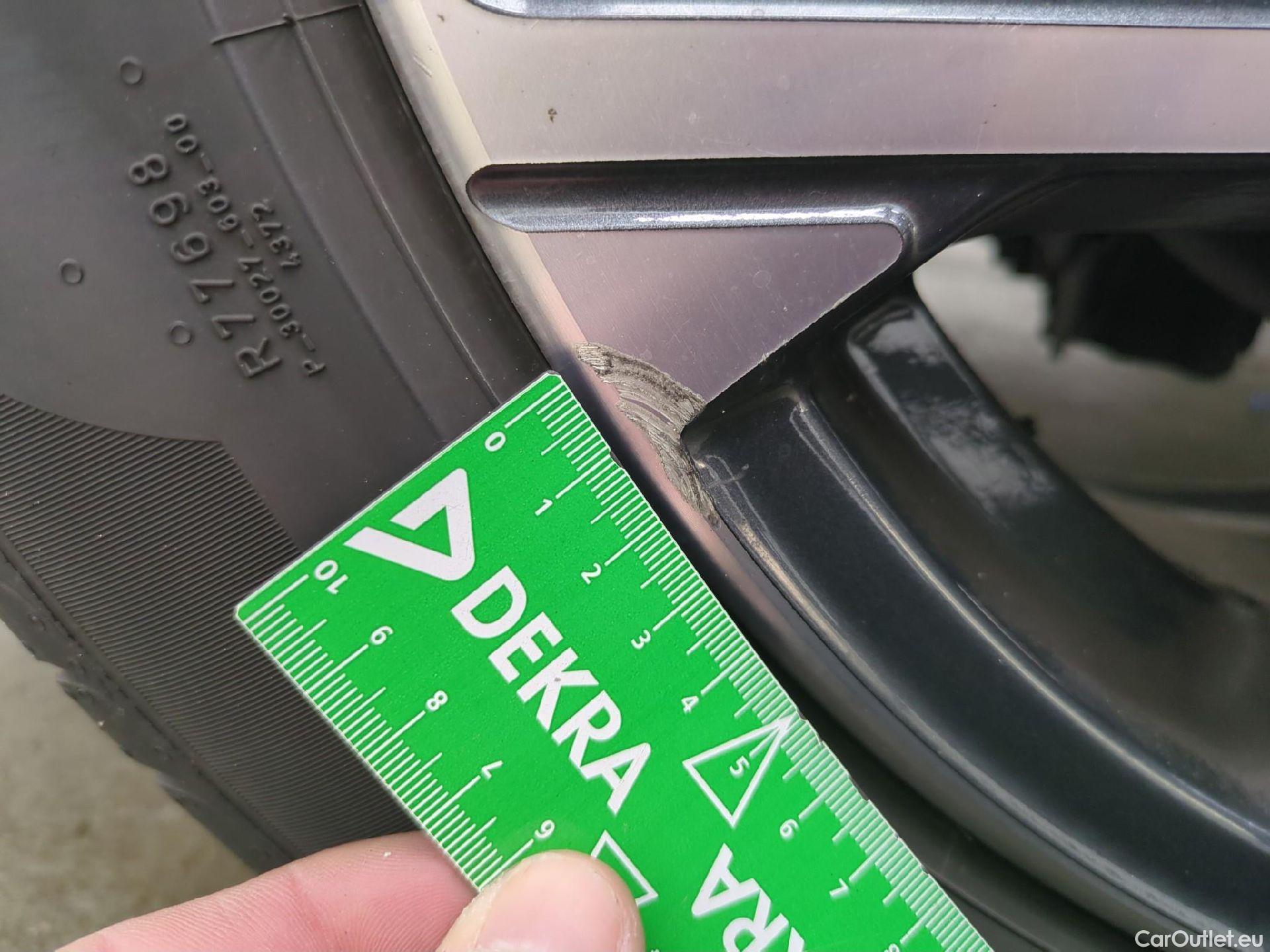  Bmw  X1 Série  sDrive 18 i xLine 1.5 135CV BVA7 E6d #9