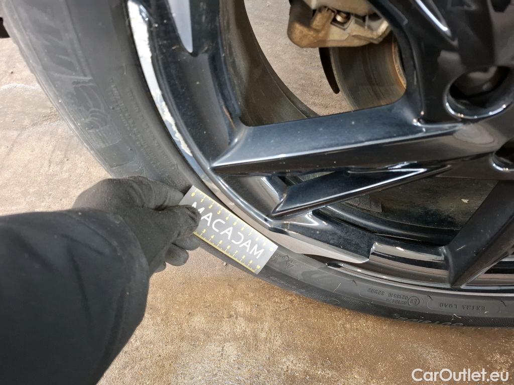  DS  DS7 DS DS 7 Crossback / 2017 / 5P / SUV E-TENSE 225 PERFORMANCE Line #9