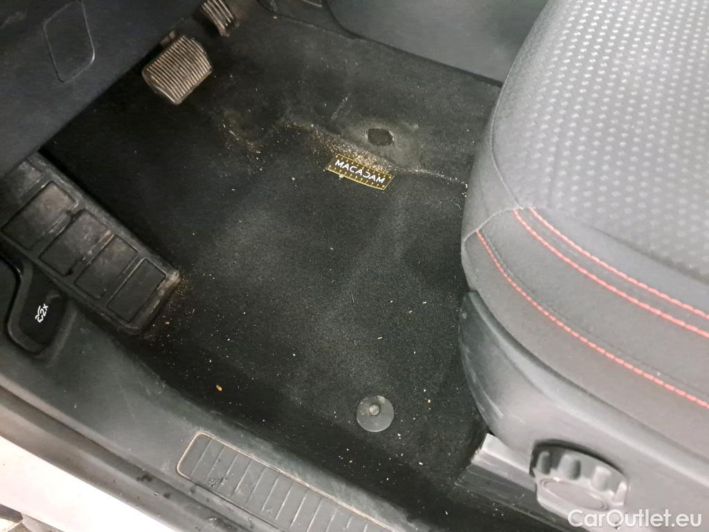  Ford  Kuga FORD  / 2019 / 5P / SUV 2.5 190 hybrid Flexifuel Pshift ST-Line #1