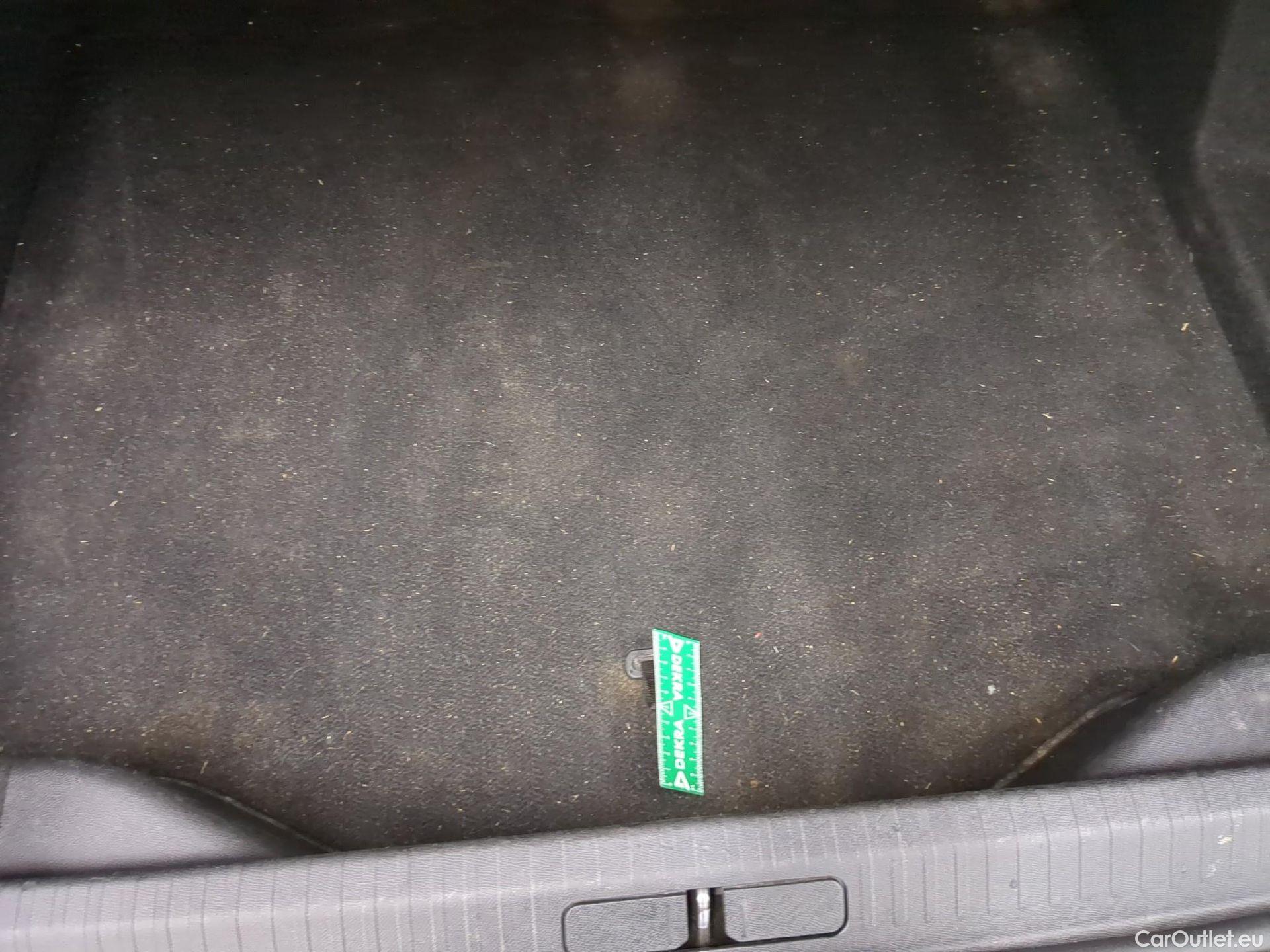  Citroen  C4  X Feel Pack 1.2 PureTech 130CV BVA8 6E #3