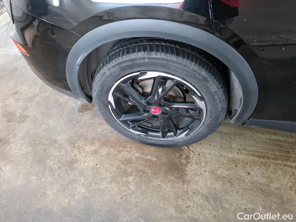  DS  DS7 DS DS 7 Crossback / 2017 / 5P / SUV E-TENSE 225 PERFORMANCE Line #5