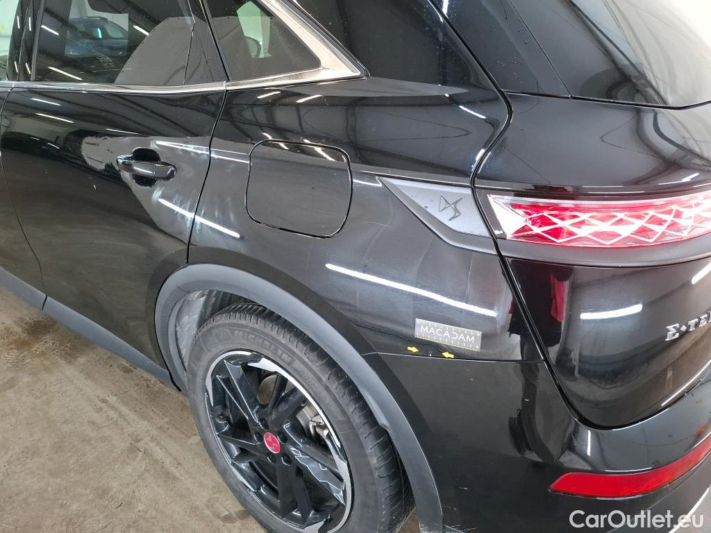  DS  DS7 DS DS 7 Crossback / 2017 / 5P / SUV E-TENSE 225 PERFORMANCE Line #18