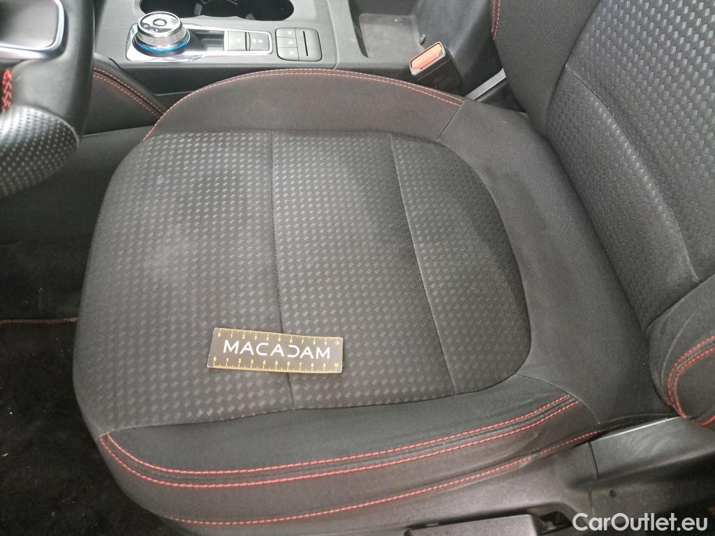  Ford  Kuga FORD  / 2019 / 5P / SUV 2.5 190 hybrid Flexifuel Pshift ST-Line #3