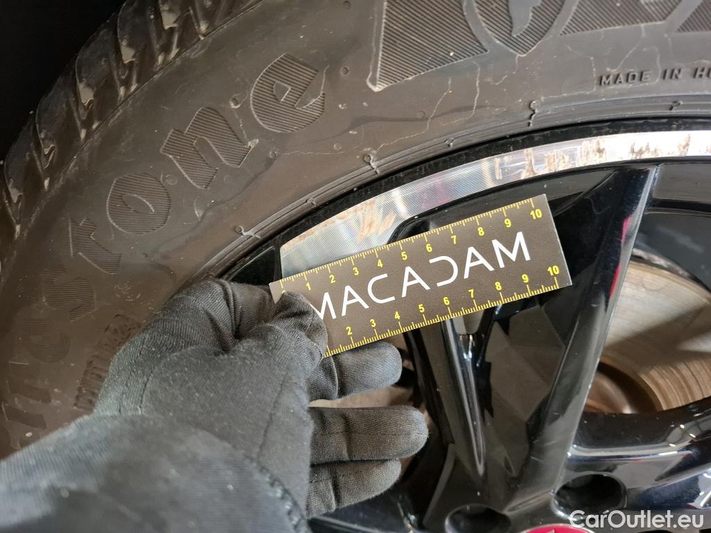  DS  DS7 DS DS 7 Crossback / 2017 / 5P / SUV E-TENSE 225 PERFORMANCE Line #16