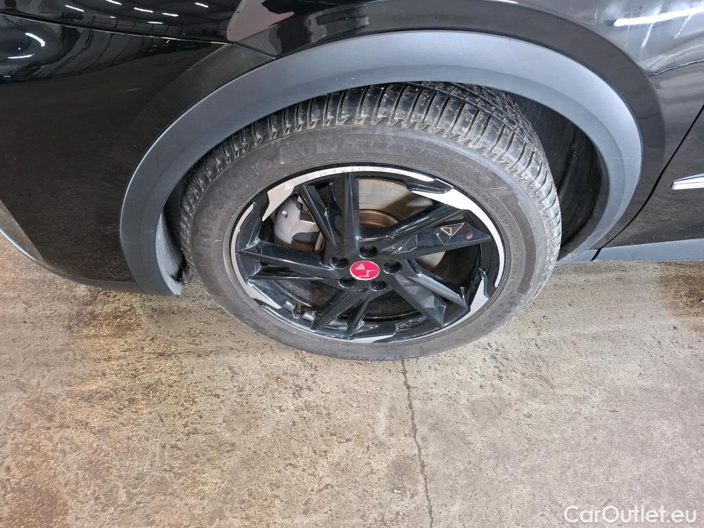  DS  DS7 DS DS 7 Crossback / 2017 / 5P / SUV E-TENSE 225 PERFORMANCE Line #11