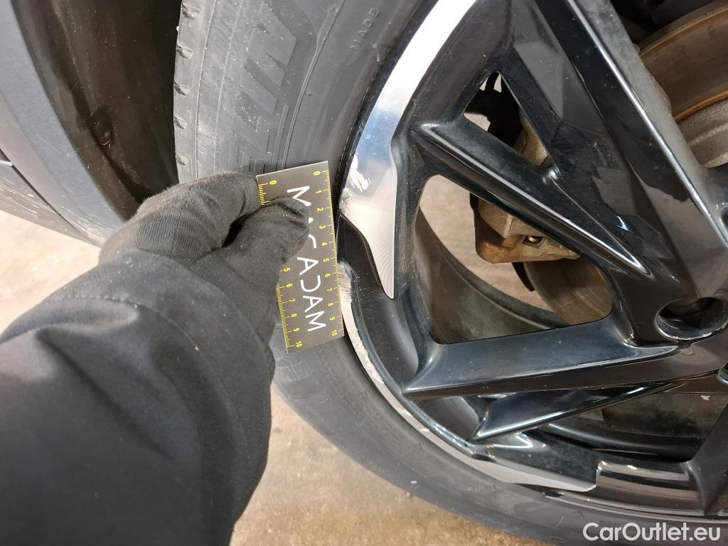  DS  DS7 DS DS 7 Crossback / 2017 / 5P / SUV E-TENSE 225 PERFORMANCE Line #8