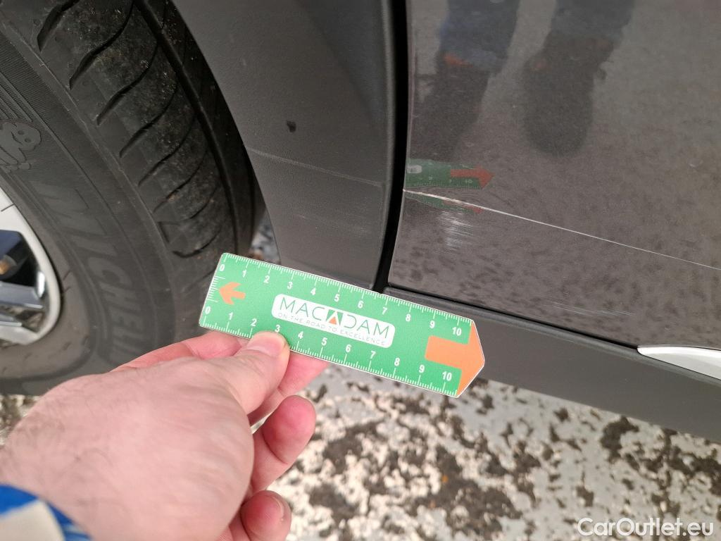  Peugeot  2008  GT 1.2 PureTech 130CV BVA8 E6d #40