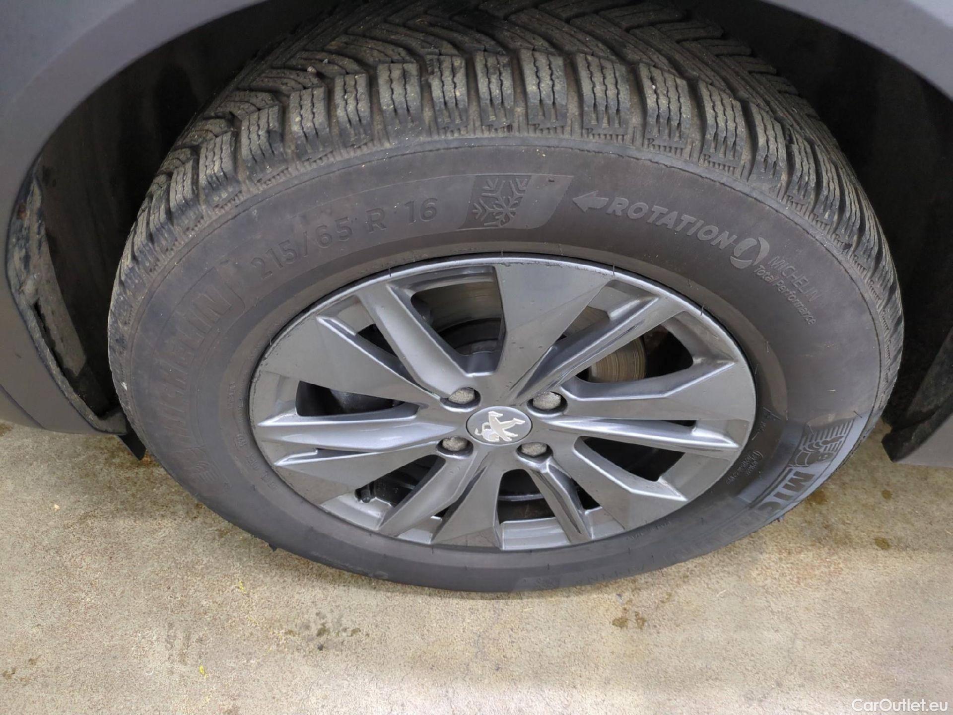  Peugeot  2008  Active Business 1.2 PureTech 130CV BVA8 E6d #7