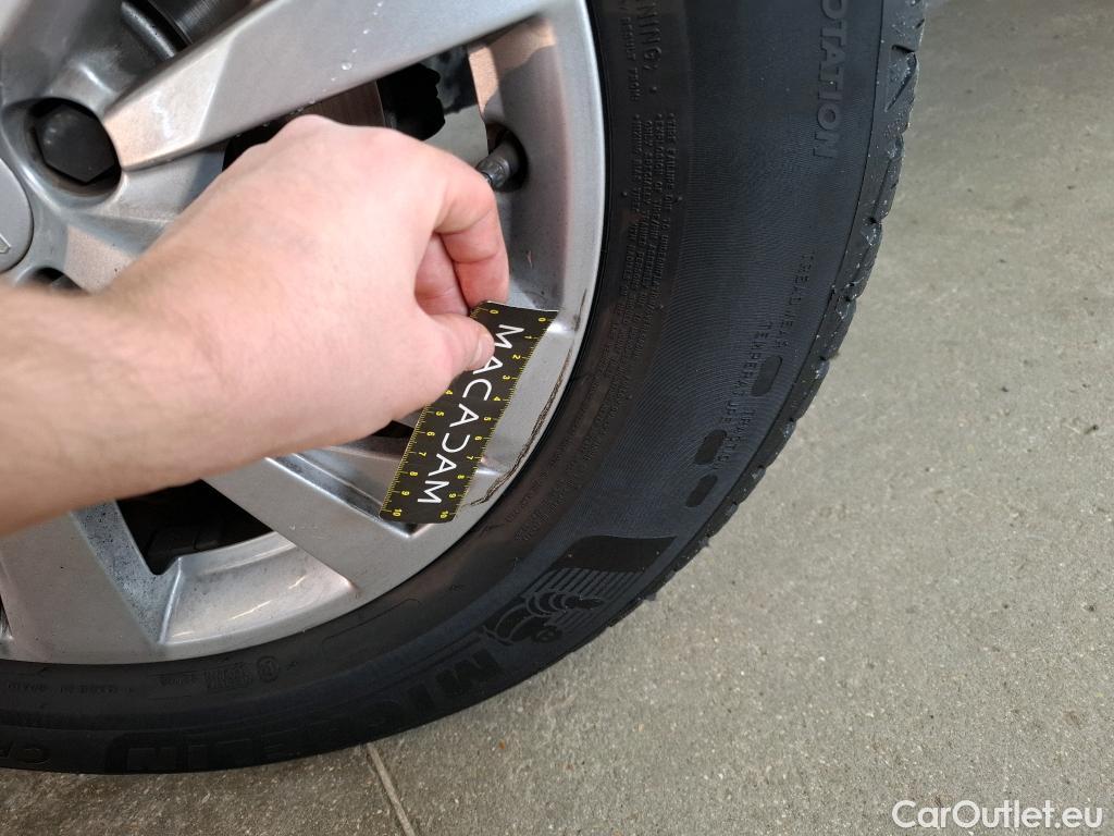  Peugeot  3008  Active Business 1.5 HDi 130CV BVA8 E6d #6