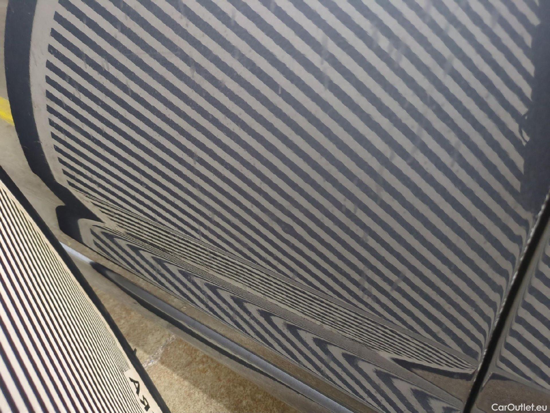  Nissan  Micra NISSAN  5p Berline IG-T 90 N-Connecta #34