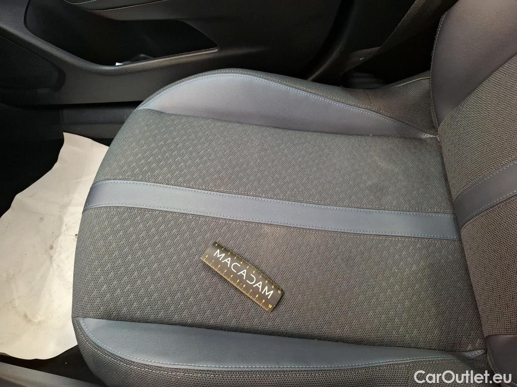  Peugeot  2008  Allure 1.2 PureTech 100CV BVM6 E6d #28