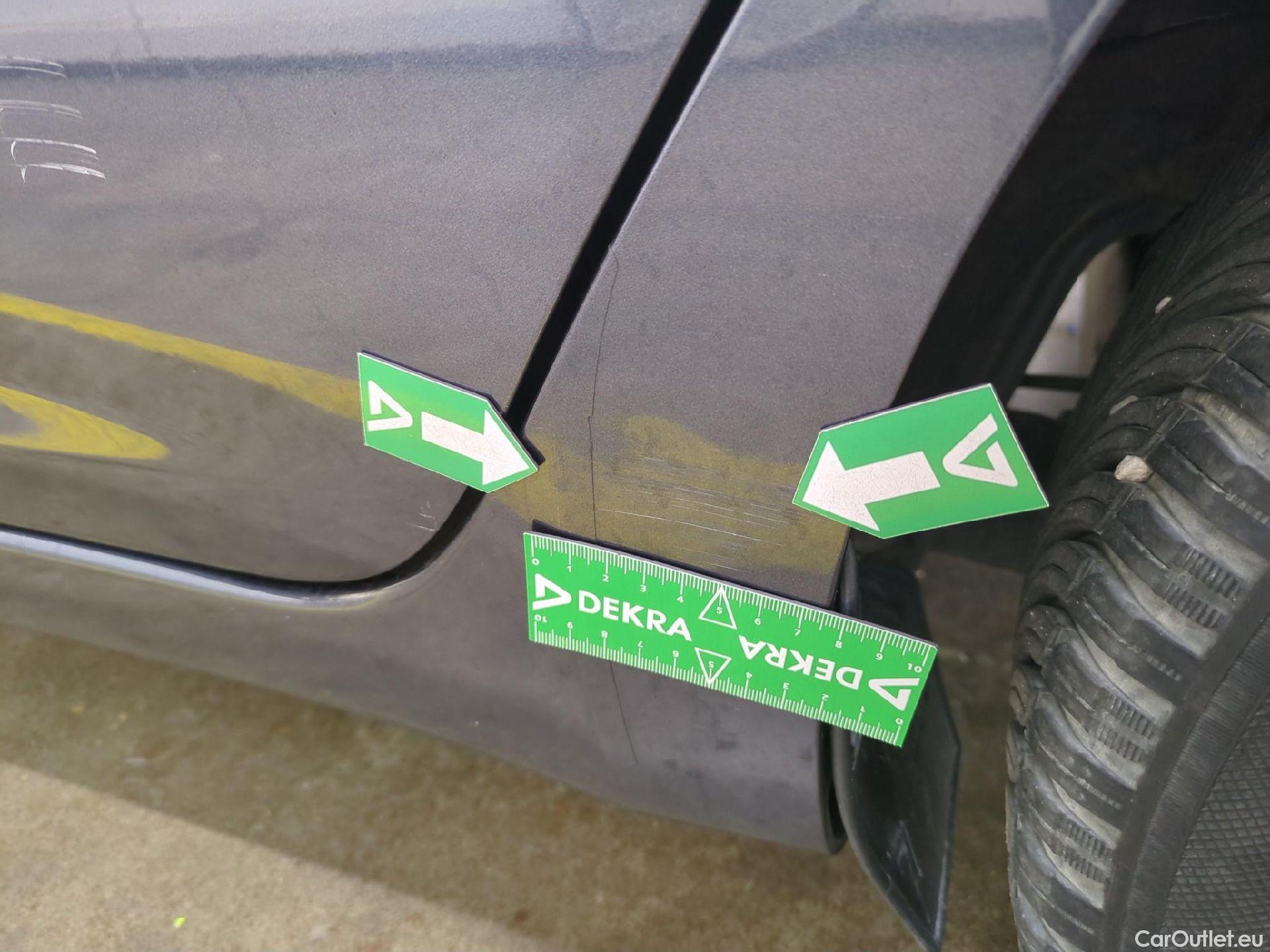  Nissan  Micra NISSAN  5p Berline IG-T 90 N-Connecta #48