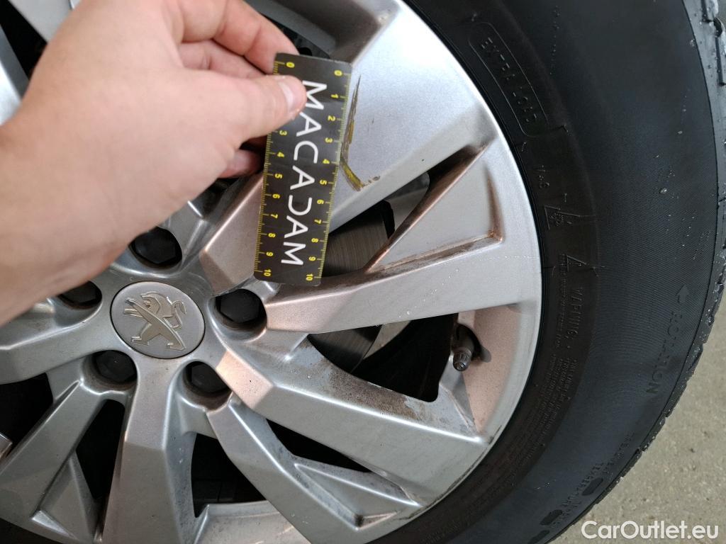  Peugeot  3008  Active Business 1.5 HDi 130CV BVA8 E6d #7