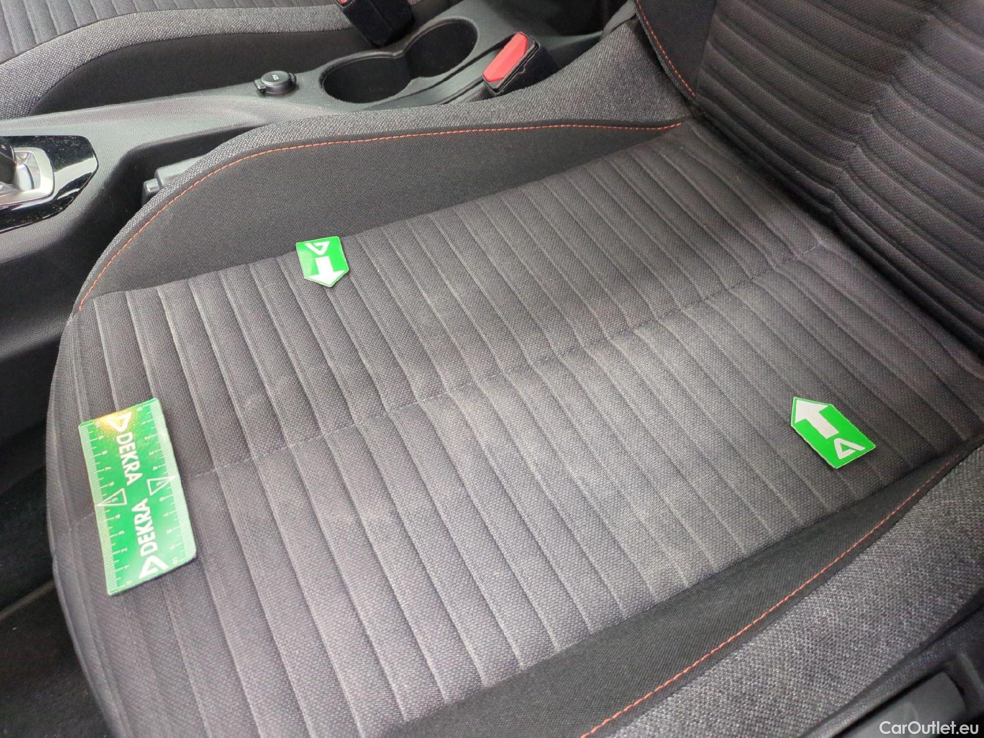  Peugeot  2008  Active Business 1.2 PureTech 130CV BVA8 E6d #1