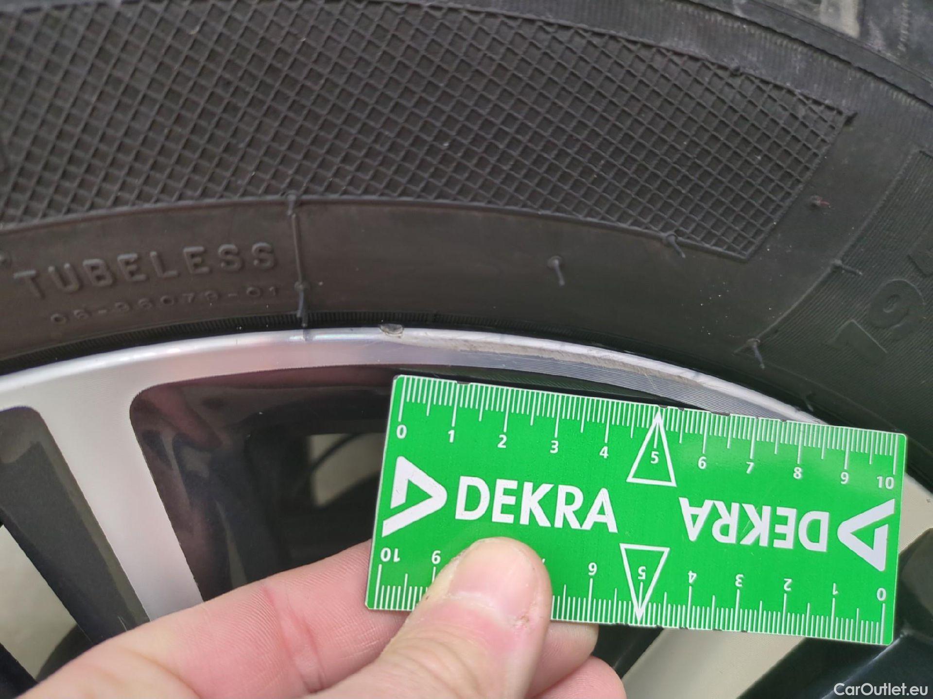  Nissan  Micra NISSAN  5p Berline IG-T 90 N-Connecta #13