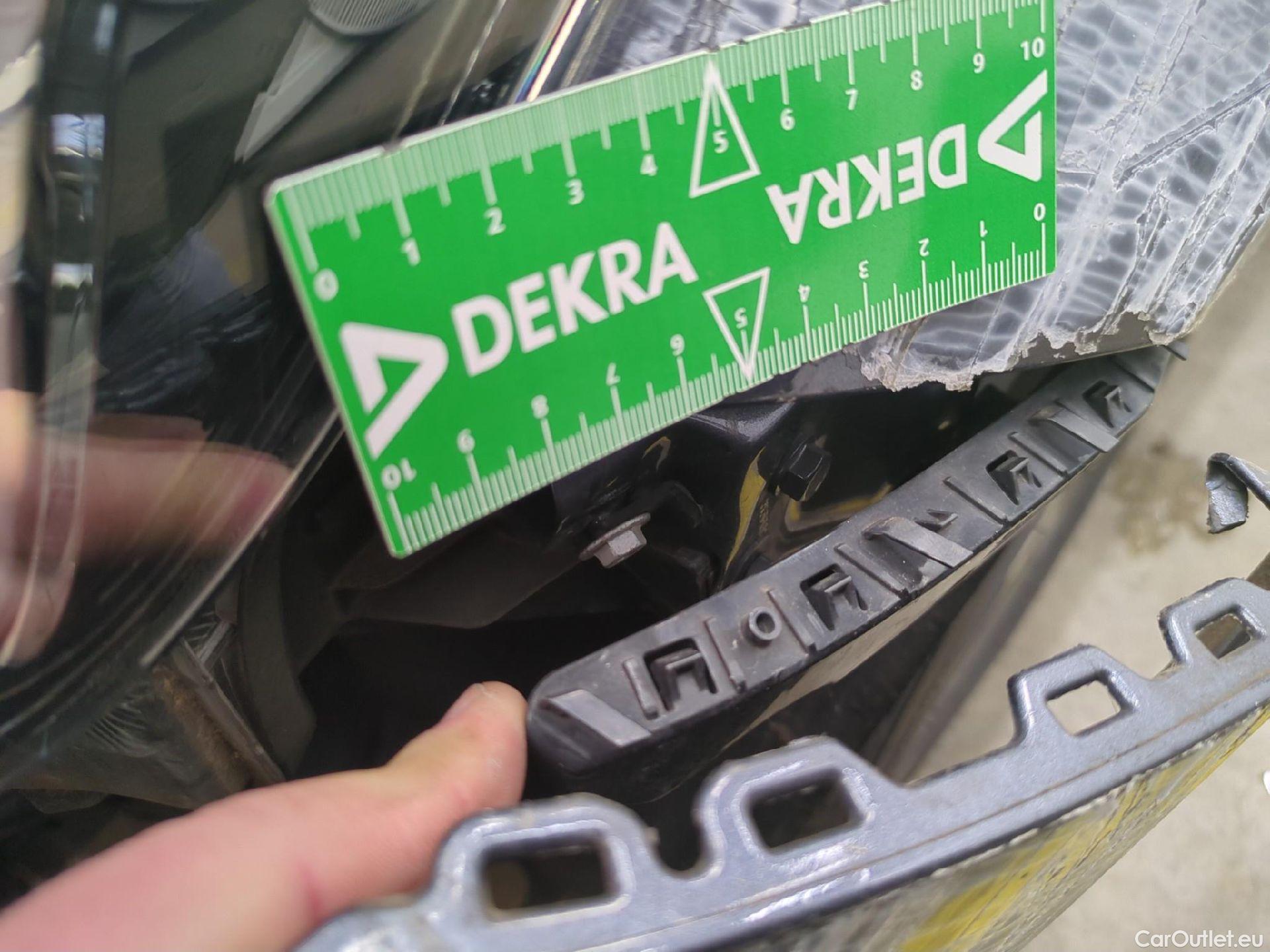  Nissan  Micra NISSAN  5p Berline IG-T 90 N-Connecta #25