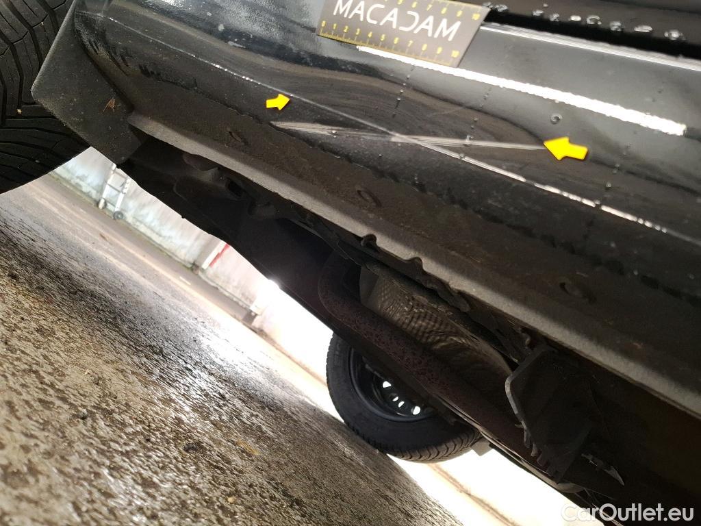  Nissan  Micra NISSAN  / 2016 / 5P / Berline IG-T 100 Xtronic Business Edition #6