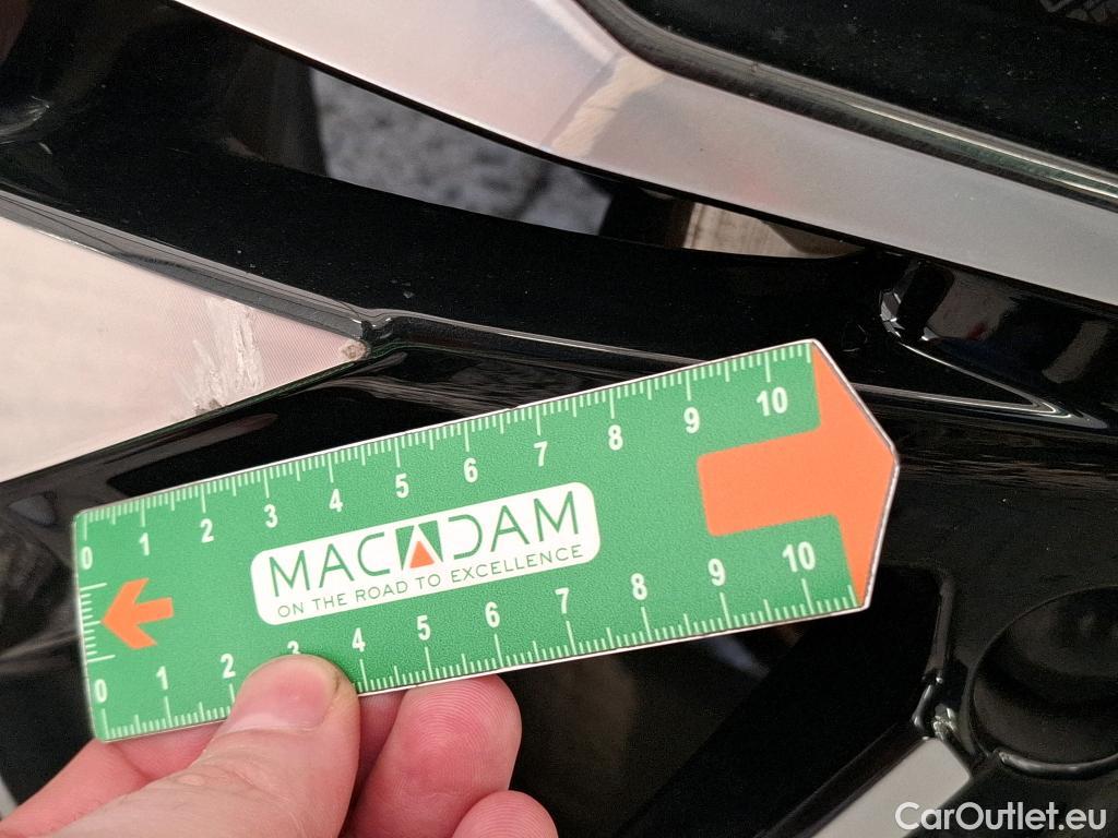  Peugeot  2008  GT 1.2 PureTech 130CV BVA8 E6d #38