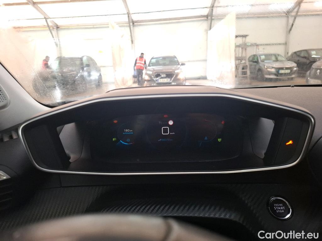  Peugeot  2008  Allure 1.2 PureTech 100CV BVM6 E6d #29