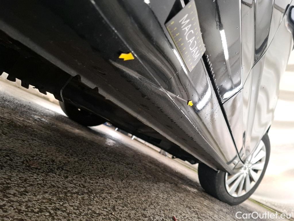  Nissan  Micra NISSAN  / 2016 / 5P / Berline IG-T 100 Xtronic Business Edition #7