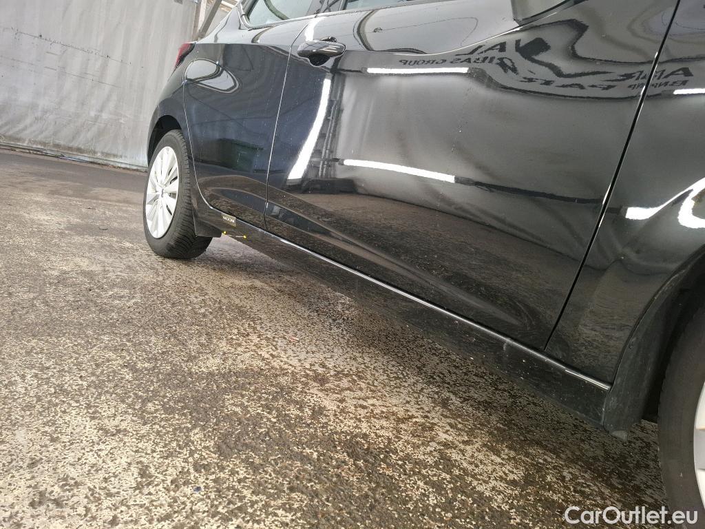  Nissan  Micra NISSAN  / 2016 / 5P / Berline IG-T 100 Xtronic Business Edition #5