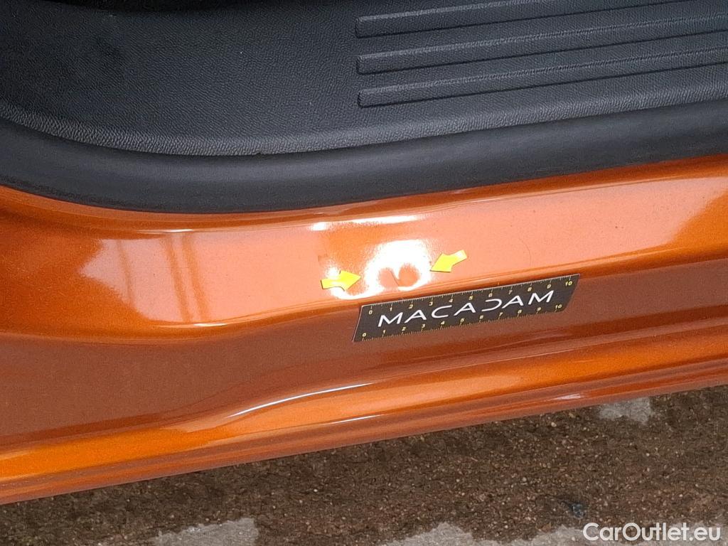  Peugeot  2008  Allure Pack 1.2 PureTech 100CV BVM6 E6d #25