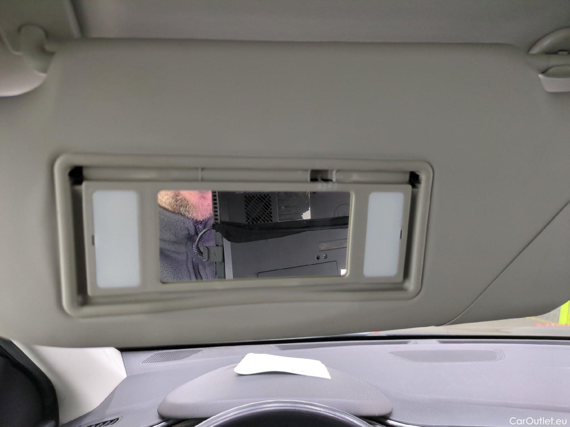  Renault  Kadjar RENAULT  5p Crossover Business Blue dCi 115 #1