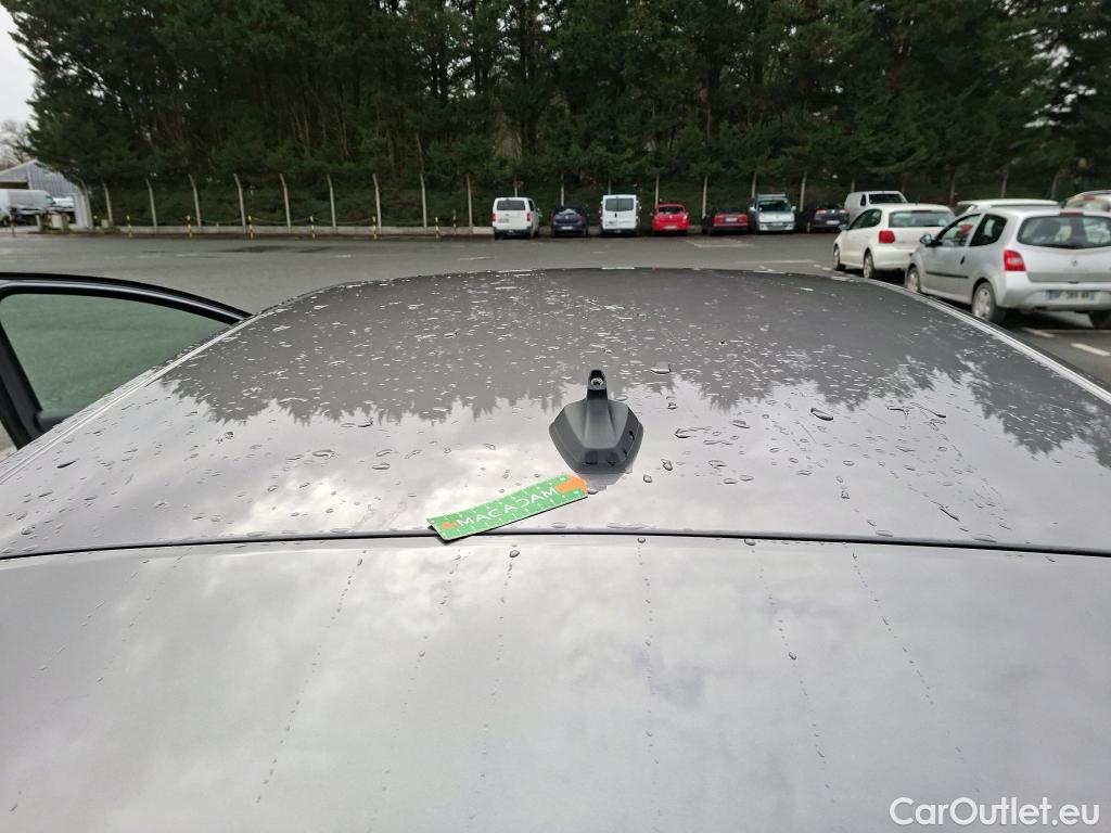  Renault  Captur  II Evolution 1.6 E-TECH Hybrid 145CV BVA6 E6d #1