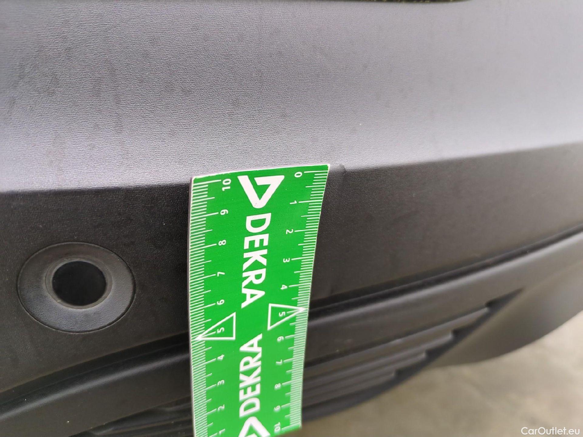  Renault  Kadjar RENAULT  5p Crossover Business Blue dCi 115 #31