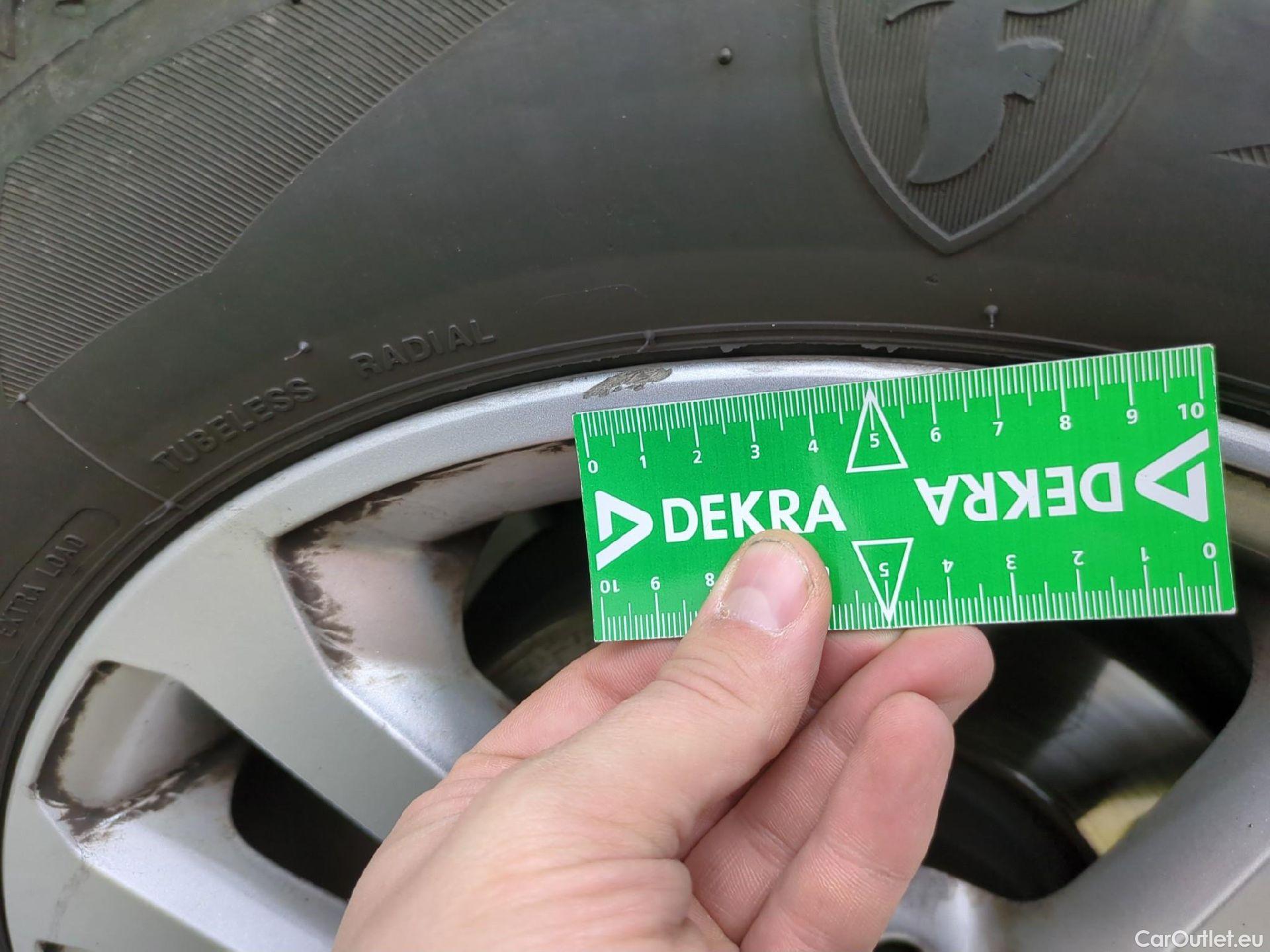  Renault  Kadjar RENAULT  5p Crossover Business Blue dCi 115 #11