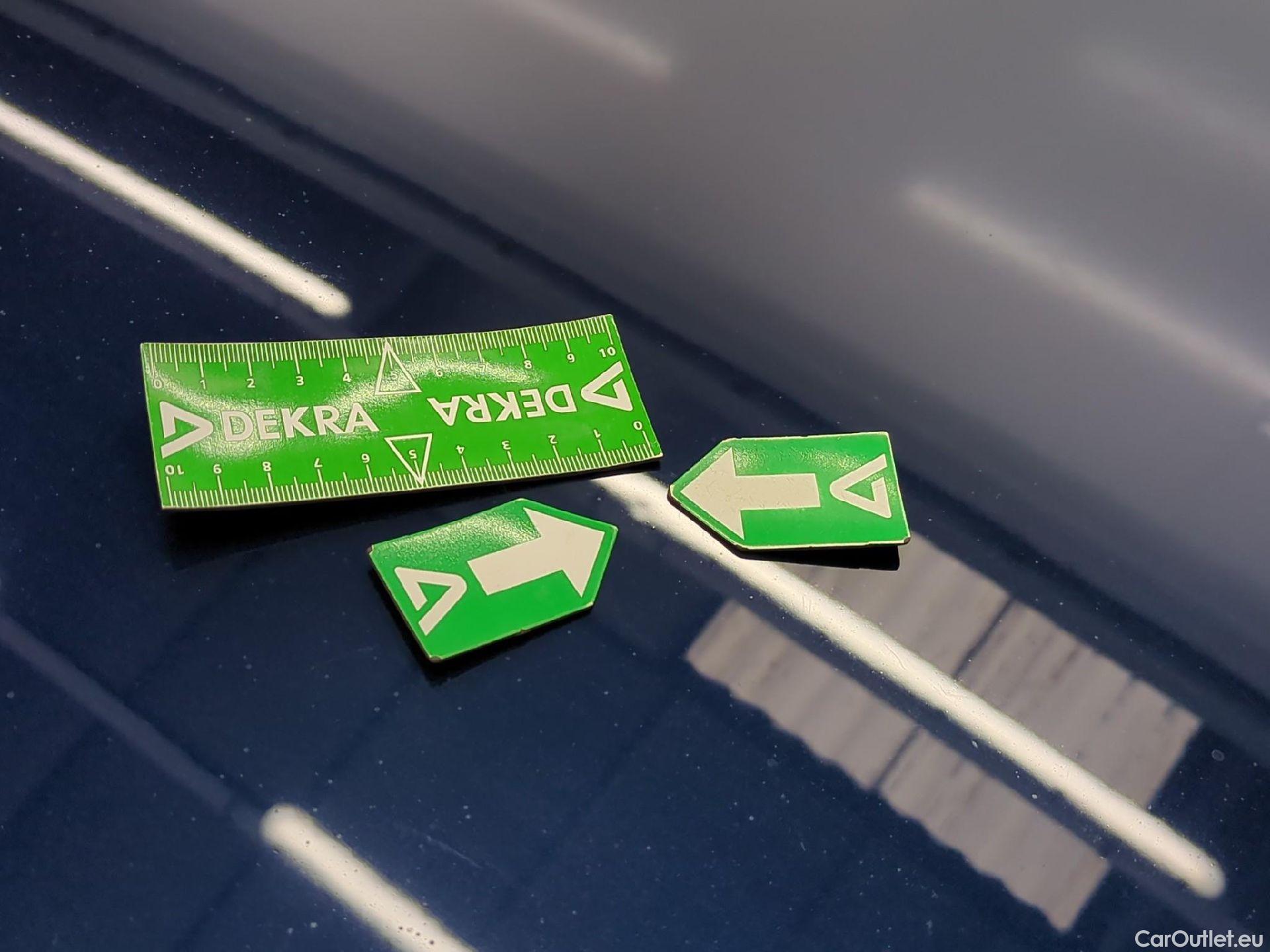  Renault  Kadjar RENAULT  5p Crossover Business Blue dCi 115 #16