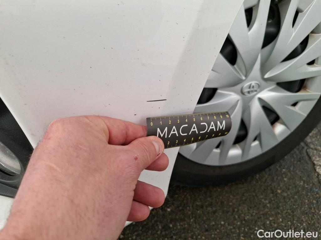  Toyota  Yaris TOYOTA  Hybride / 2019 / 5P / Berline Hybride 116h Dynamic Business Beyond Zer #5