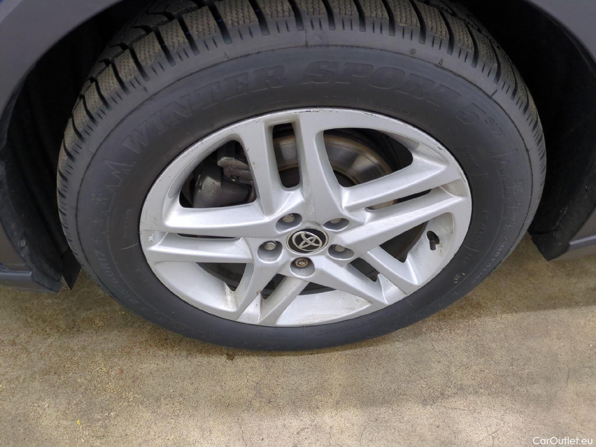  Toyota  C-HR TOYOTA  / 2016 / 5P / SUV 1.8 Hybride 122 Dynamic Business Beyond #6