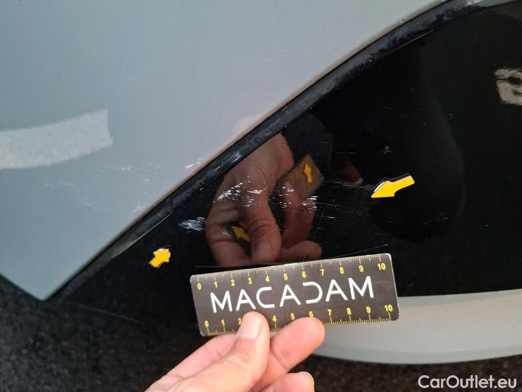  Toyota  Corolla TOYOTA  / 2018 / 5P / Berline Hybride 122h Dynamic Business Stage Acad #22