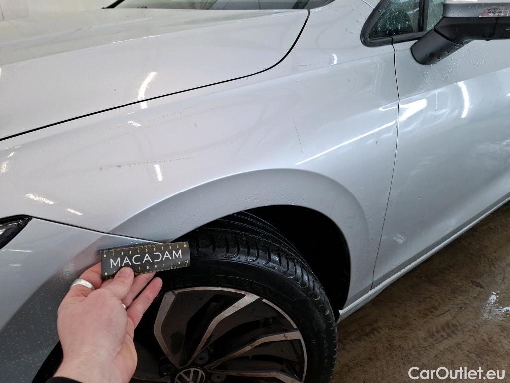  Volkswagen  Golf  VOLKSWAGEN / 2020 / 5P / Berline 2.0 TDI SCR 150 DSG7 Life Busi 1st #38