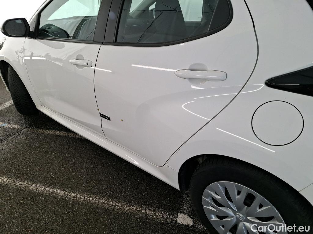  Toyota  Yaris TOYOTA  Hybride / 2019 / 5P / Berline Hybride 116h Dynamic Business Beyond Zer #1