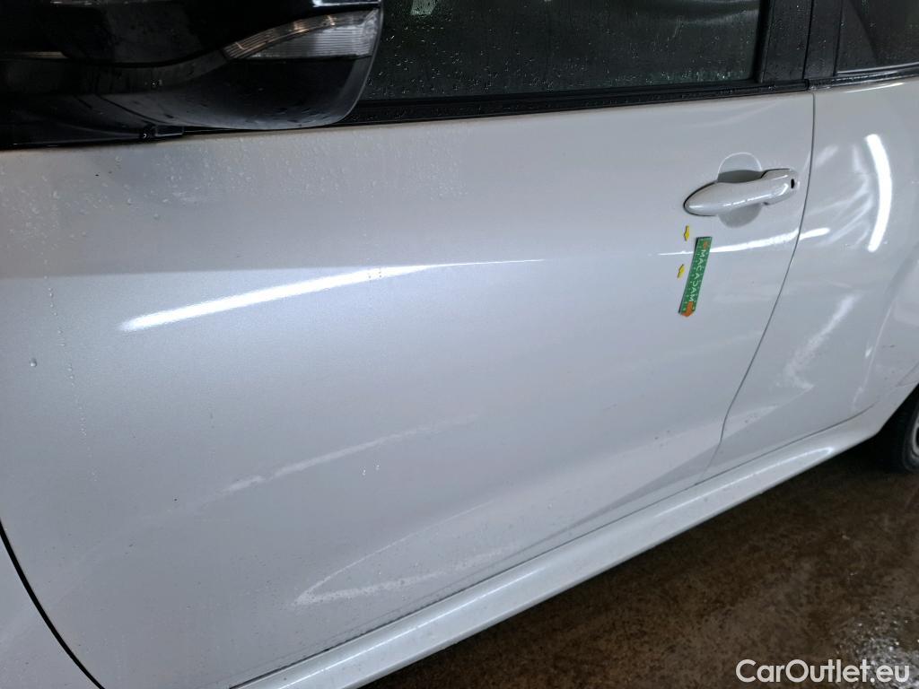  Toyota  Yaris TOYOTA  Hybride / 2019 / 5P / Berline Hybride 116h Collection #12