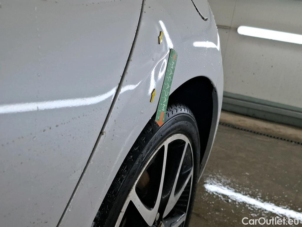  Toyota  Yaris TOYOTA  Hybride / 2019 / 5P / Berline Hybride 116h Collection #2