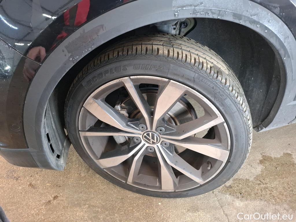  Volkswagen  T-ROC VOLKSWAGEN  / 2021 / 5P / SUV 1.5 TSI 150 EVO STYLE EXCLUSIVE DSG7 #3