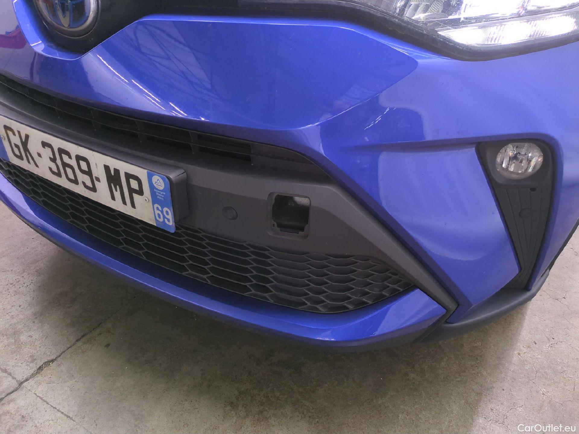  Toyota  C-HR TOYOTA  / 2016 / 5P / SUV 1.8 Hybride 122 Dynamic Business Beyond #4