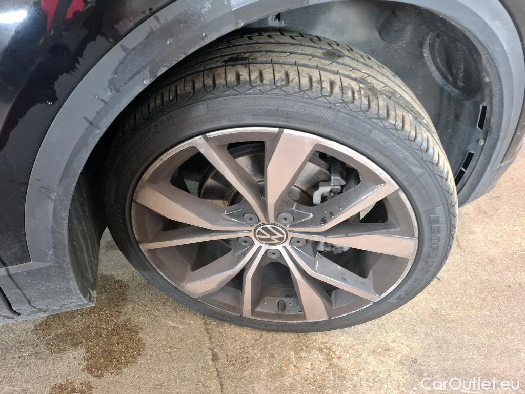  Volkswagen  T-ROC VOLKSWAGEN  / 2021 / 5P / SUV 1.5 TSI 150 EVO STYLE EXCLUSIVE DSG7 #6