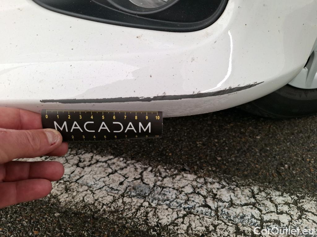  Toyota  Yaris TOYOTA  Hybride / 2019 / 5P / Berline Hybride 116h Dynamic Business Beyond Zer #4