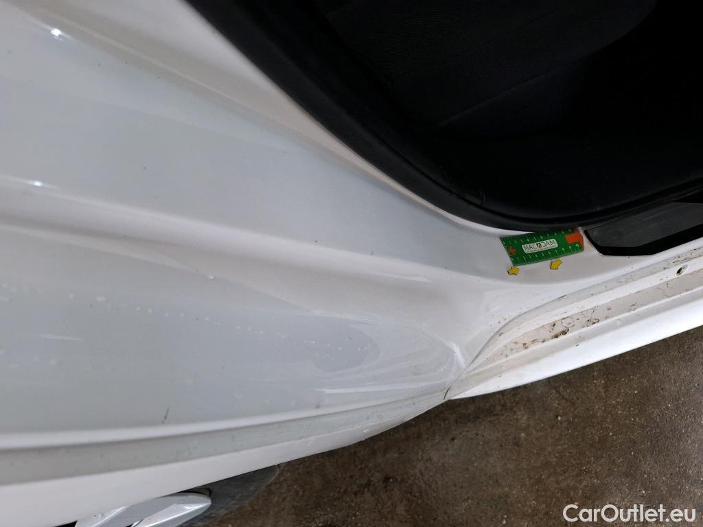  Toyota  Corolla TOYOTA  / 2018 / 5P / Berline Hybride 122h Active #7