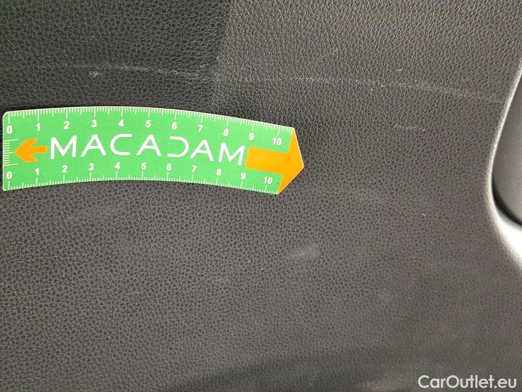  Toyota  Corolla TOYOTA  Touring Sports / 2018 / 5P / Break Hybride 184h Design #18