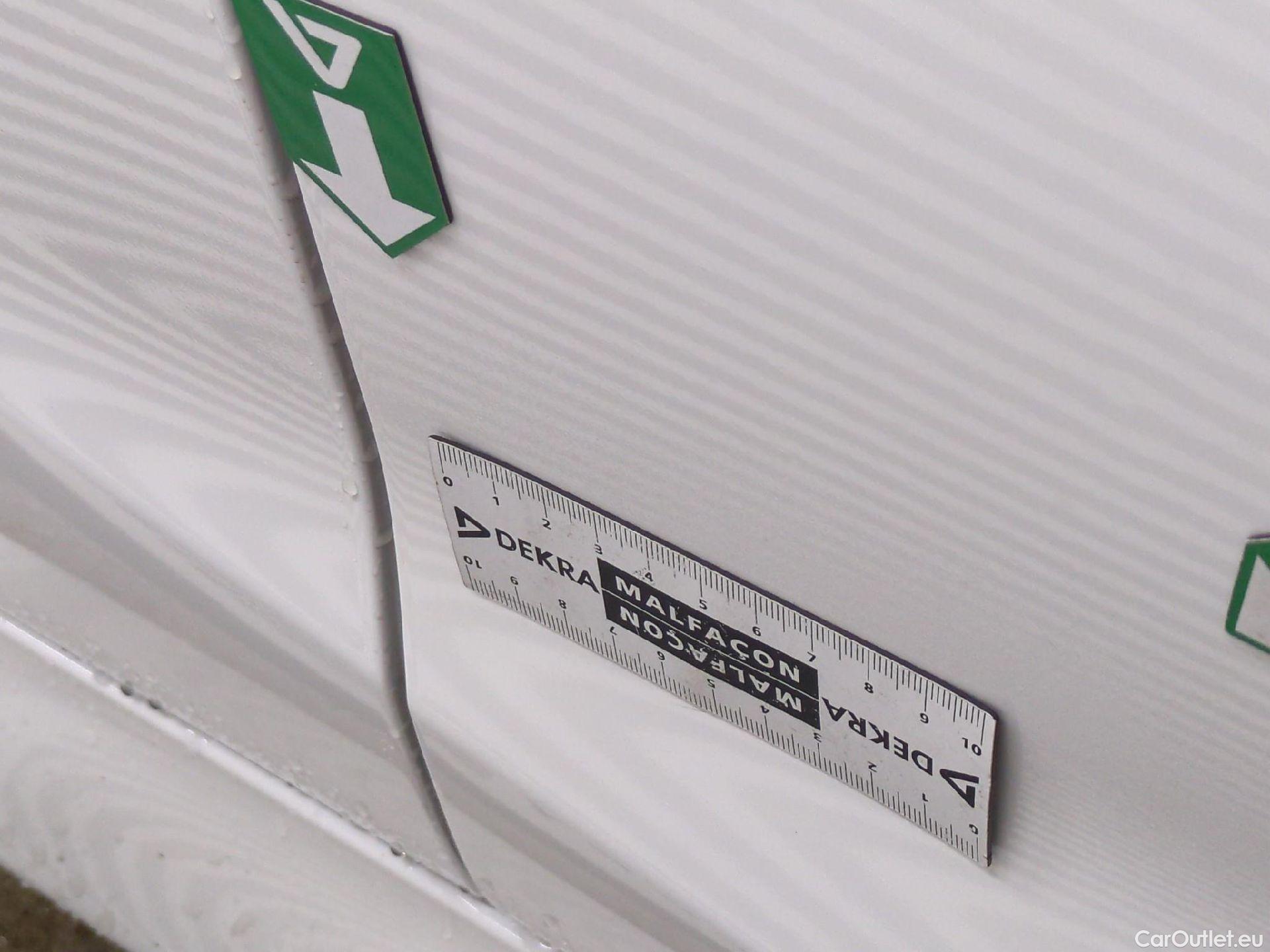  Toyota  Yaris TOYOTA  Hybride / 2019 / 5P / Berline Hybride 116h France Business Stage Acad #3