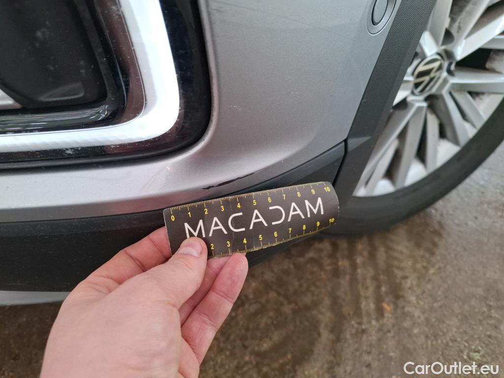  Volkswagen  T-ROC VOLKSWAGEN  / 2021 / 5P / SUV 1.5 TSI 150 EVO LIFE BUSINESS DSG7 #4