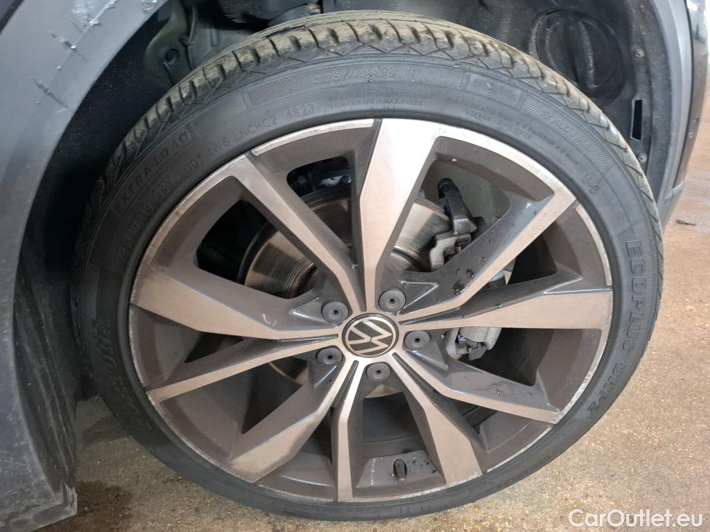  Volkswagen  T-ROC VOLKSWAGEN  / 2021 / 5P / SUV 1.5 TSI 150 EVO STYLE EXCLUSIVE DSG7 #15