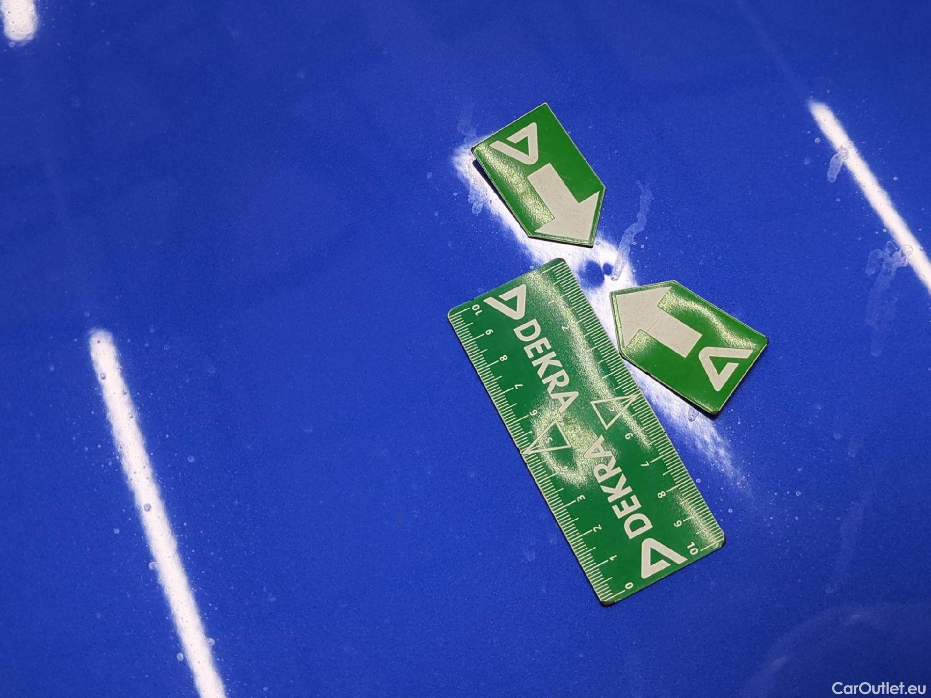  Toyota  C-HR TOYOTA  / 2016 / 5P / SUV 1.8 Hybride 122 Dynamic Business Beyond #23