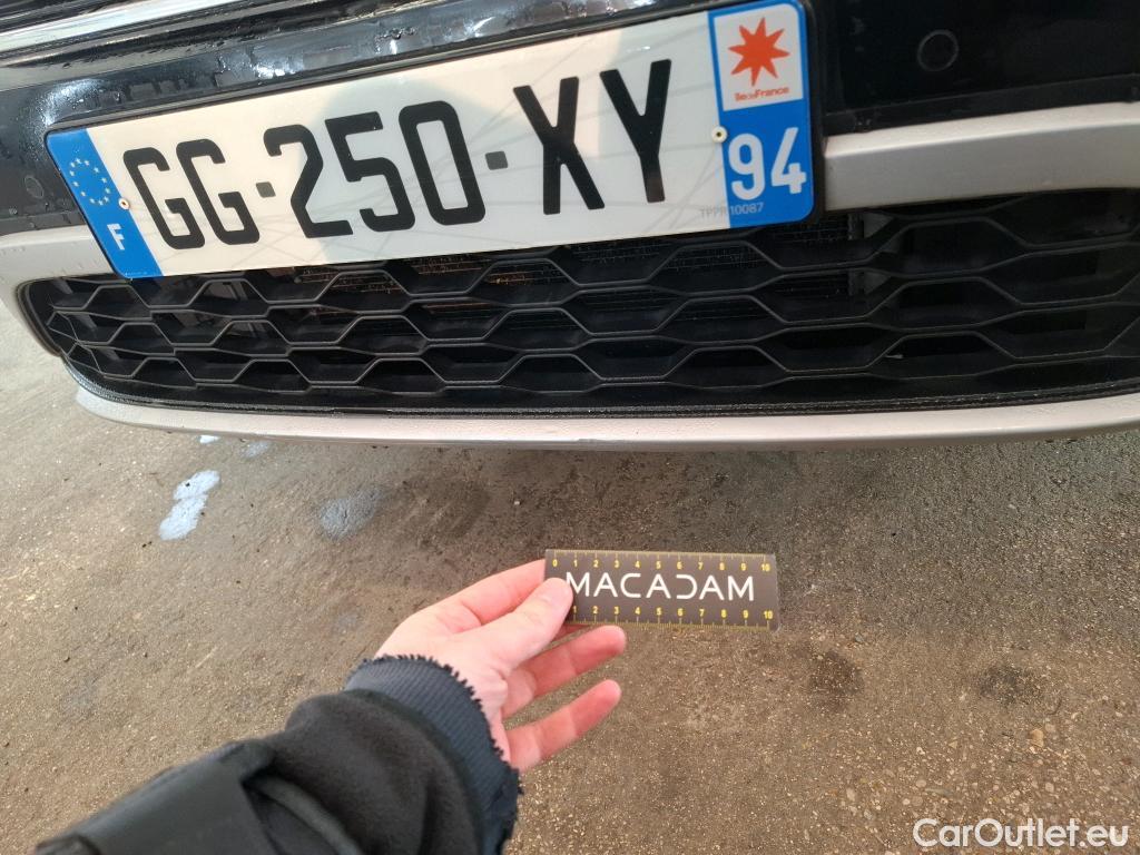  Volkswagen  T-ROC VOLKSWAGEN  / 2021 / 5P / SUV 1.5 TSI 150 EVO STYLE EXCLUSIVE DSG7 #9