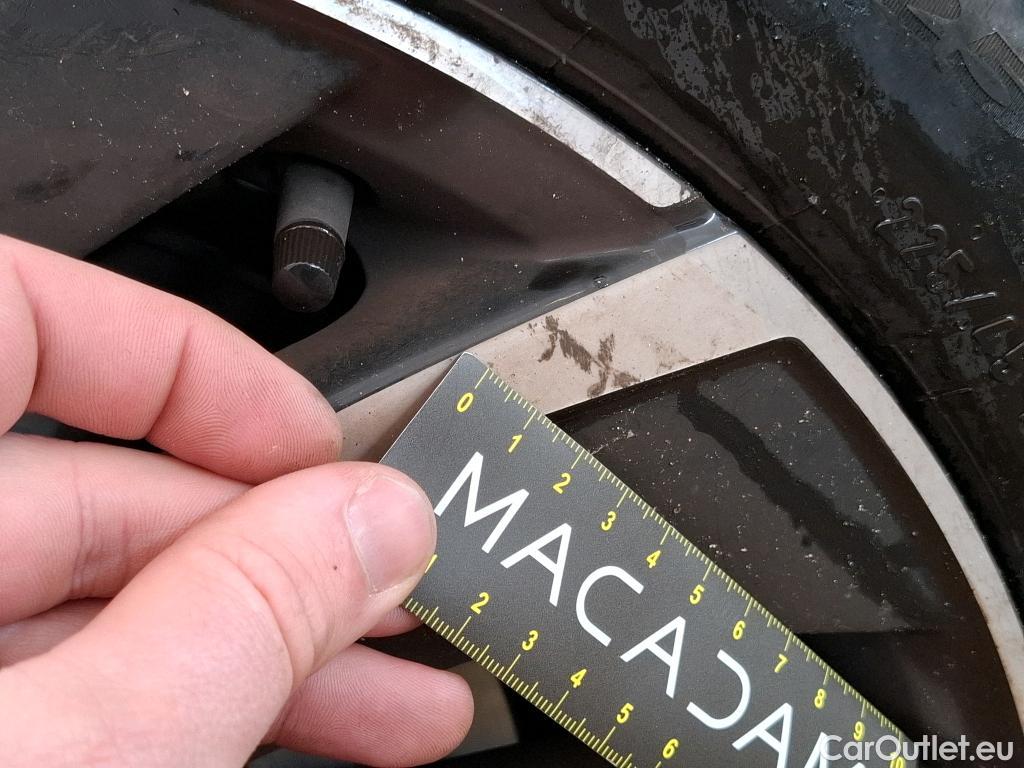  Volkswagen  Golf  VOLKSWAGEN / 2020 / 5P / Berline 2.0 TDI SCR 150 DSG7 Life Busi 1st #15